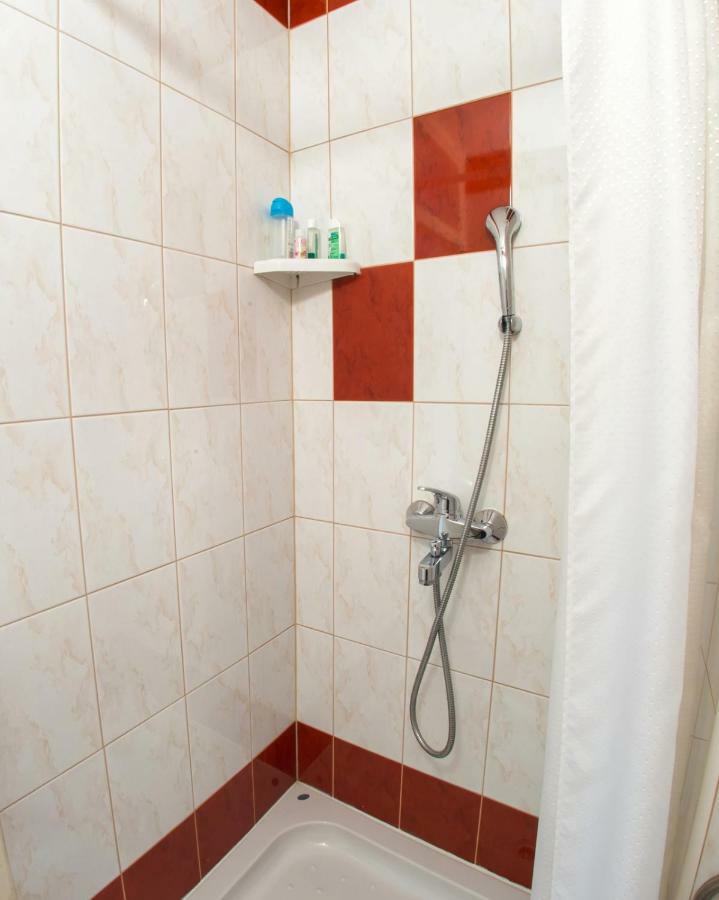 Yellow Lily Mostar Apartman Екстериор снимка