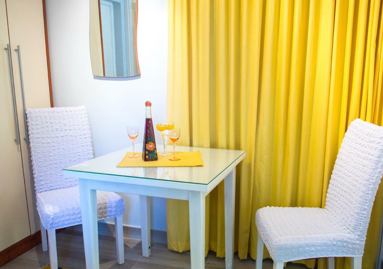 Yellow Lily Mostar Apartman Екстериор снимка